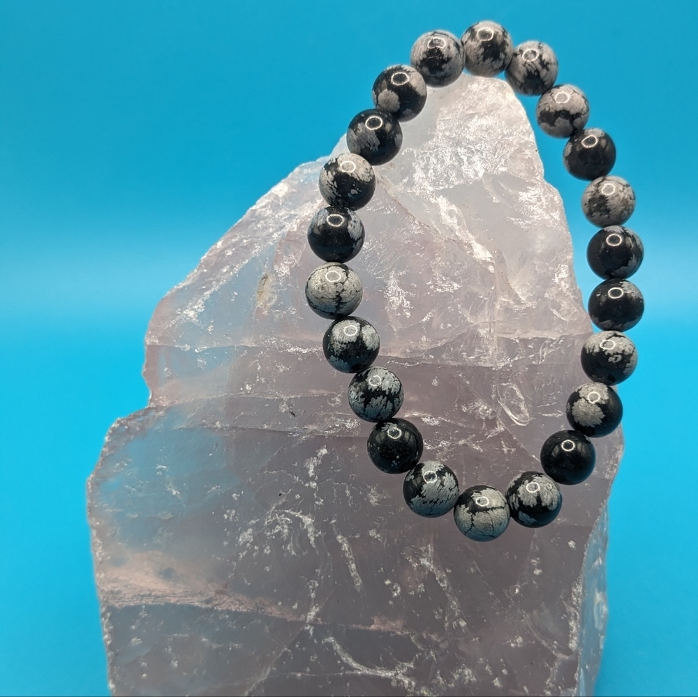 Beautiful snowflake obsidian 8mm beaded bracelet